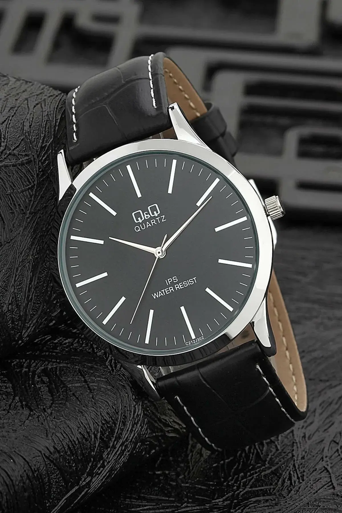 Q AND Q WATCH